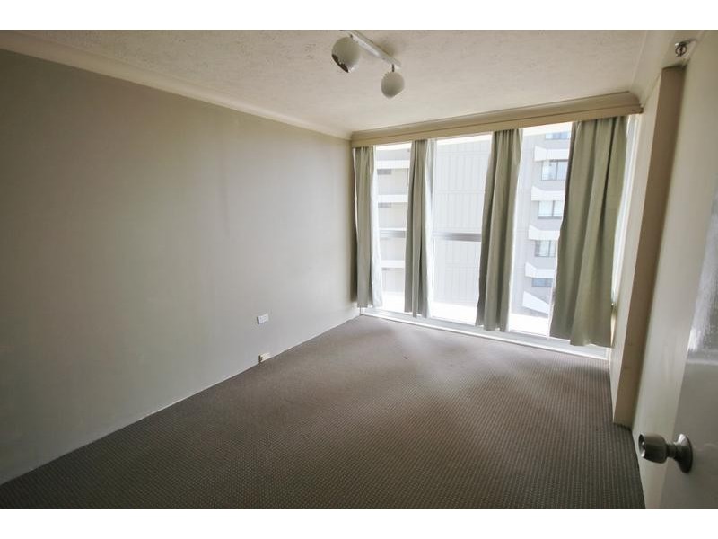 4C/3540 MAIN BEACH PARADE, Main Beach QLD 4217