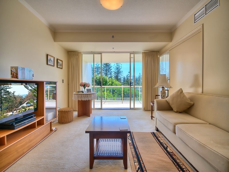 1034/1 LENNIE AVENUE, Main Beach QLD 4217