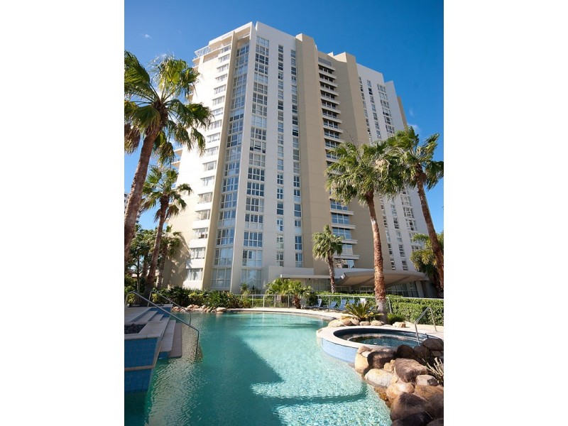 1034/1 LENNIE AVENUE, Main Beach QLD 4217
