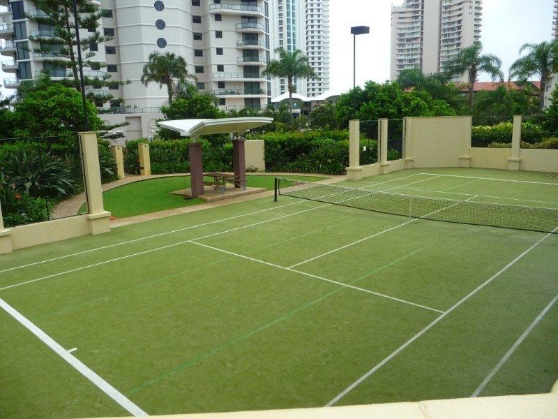 1034/1 LENNIE AVENUE, Main Beach QLD 4217