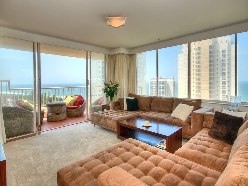 1 Peak Avenue, Main Beach QLD 4217