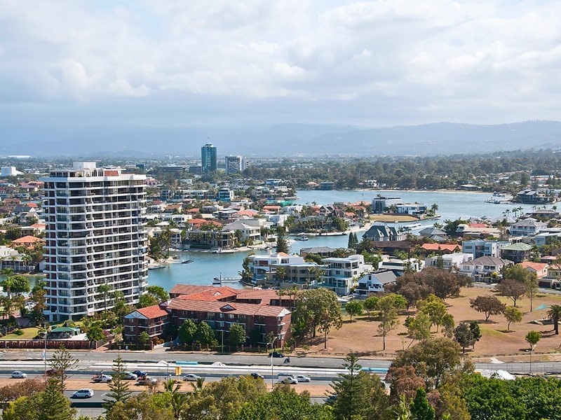 1 Serisier Avenue, Main Beach QLD 4217