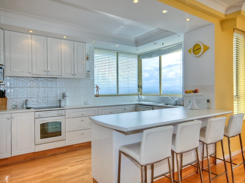 1 Serisier Avenue, Main Beach QLD 4217
