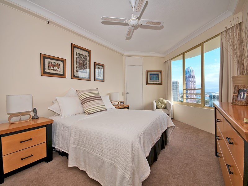 1 Serisier Avenue, Main Beach QLD 4217