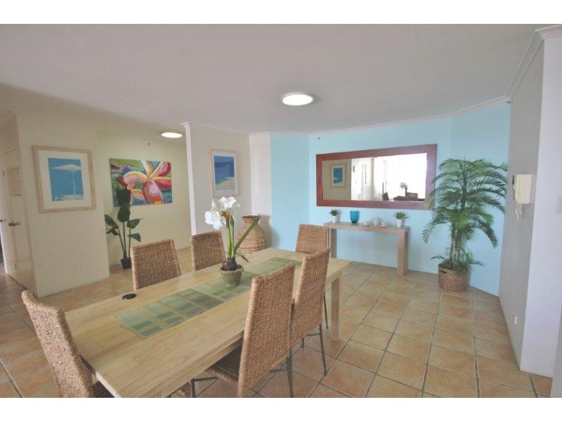 35/11 HUGHES AVENUE, Main Beach QLD 4217