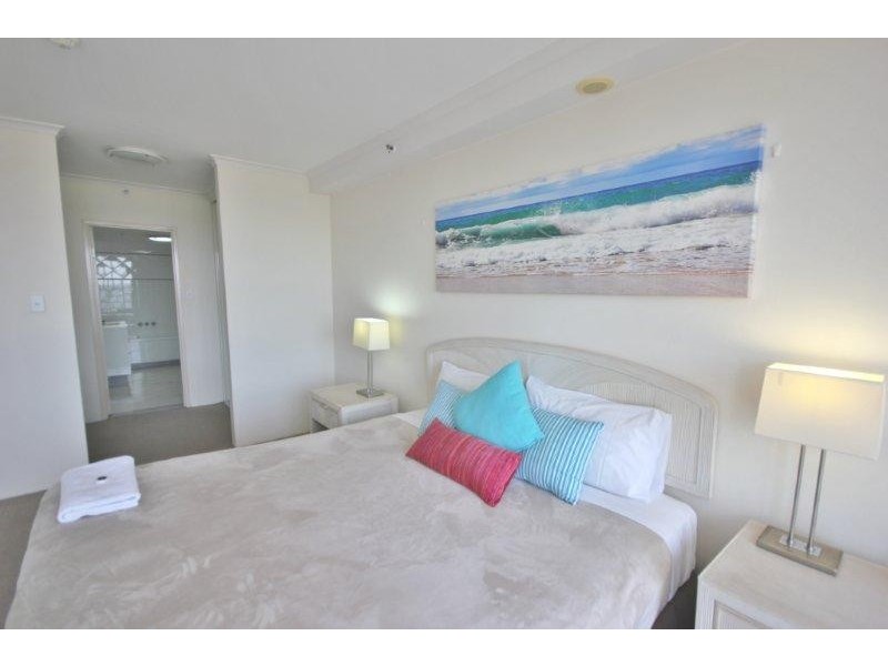 35/11 HUGHES AVENUE, Main Beach QLD 4217