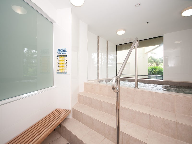 18C/24 BREAKER STREET, Main Beach QLD 4217