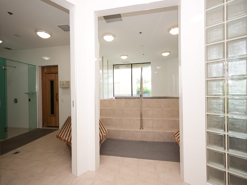 18C/24 BREAKER STREET, Main Beach QLD 4217