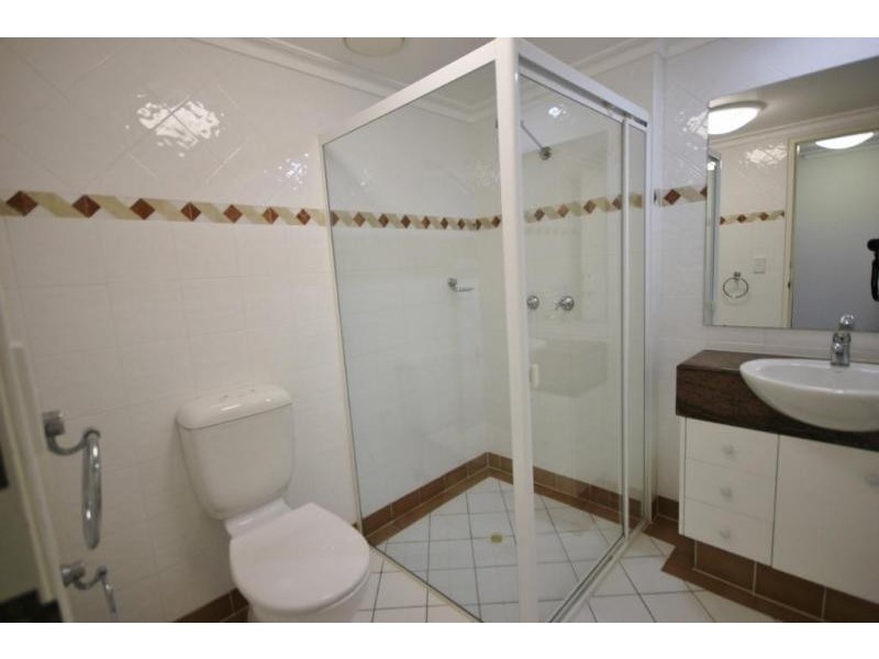 59 PACIFIC STREET, Main Beach QLD 4217