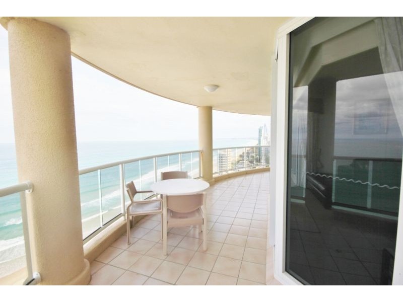 59 PACIFIC STREET, Main Beach QLD 4217