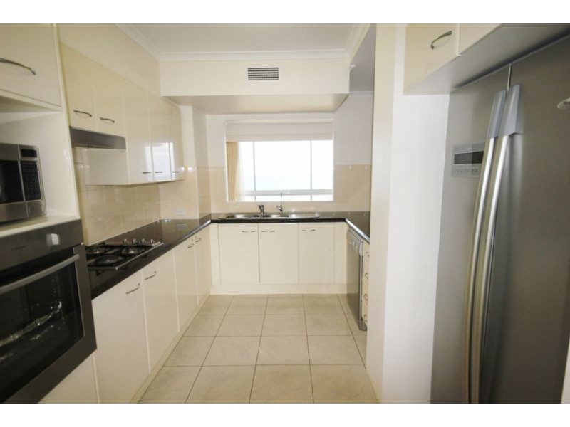 120/59 Pacific Street, Main Beach QLD 4217