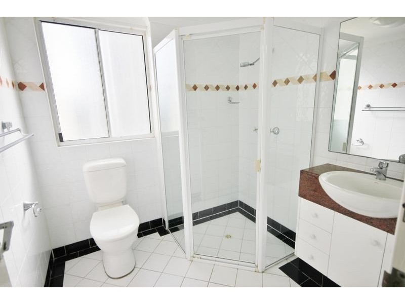 120/59 Pacific Street, Main Beach QLD 4217