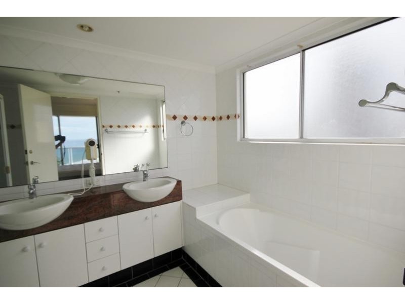 120/59 Pacific Street, Main Beach QLD 4217