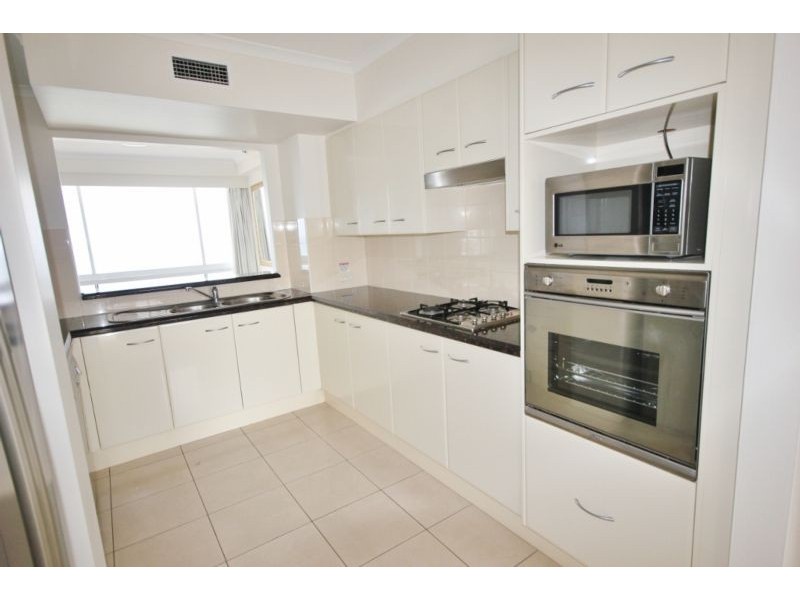 137/59 Pacific Street, Main Beach QLD 4217