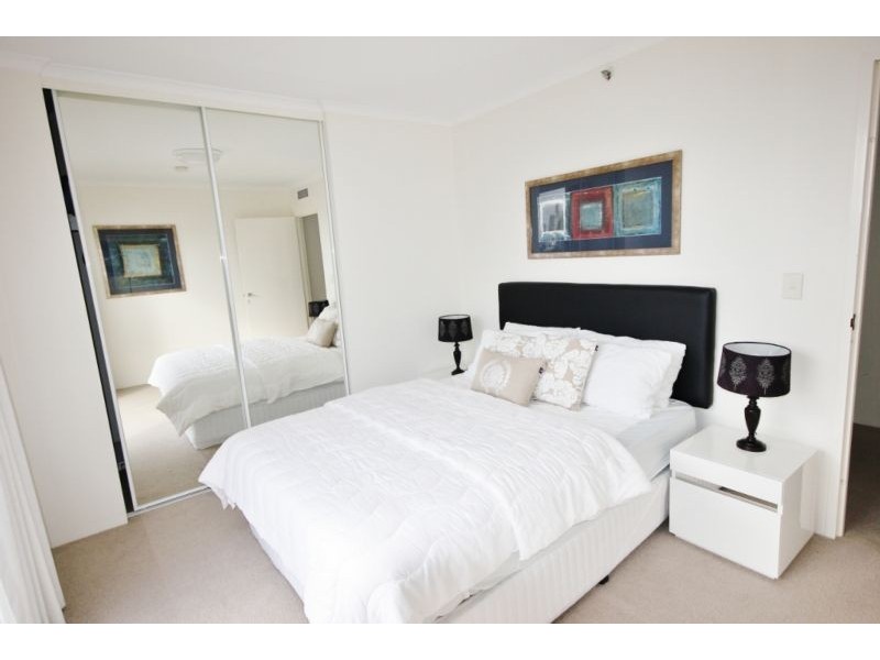 137/59 Pacific Street, Main Beach QLD 4217