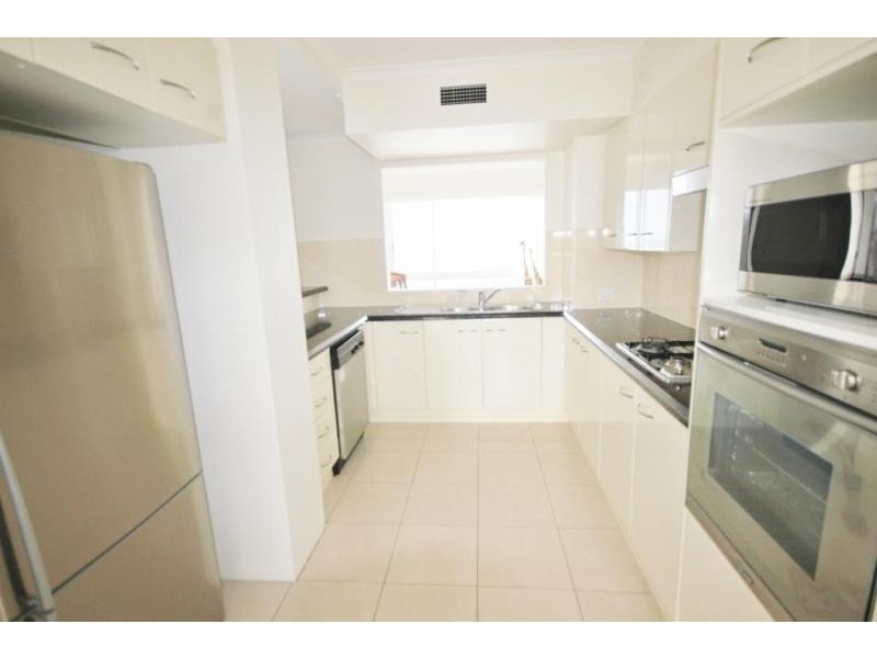 143/59 Pacific Street, Main Beach QLD 4217