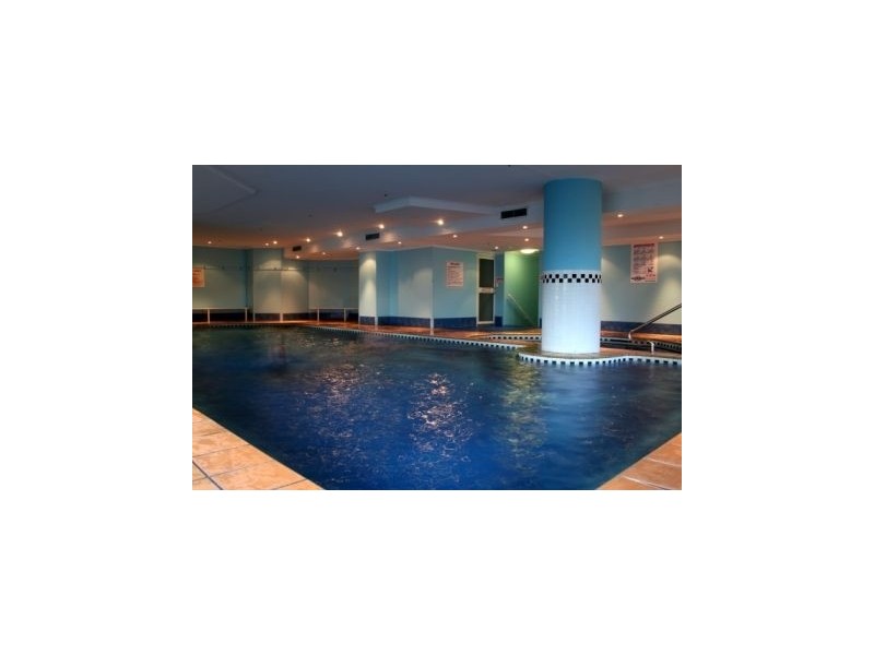 6/1 HUGHES AVENUE, Main Beach QLD 4217