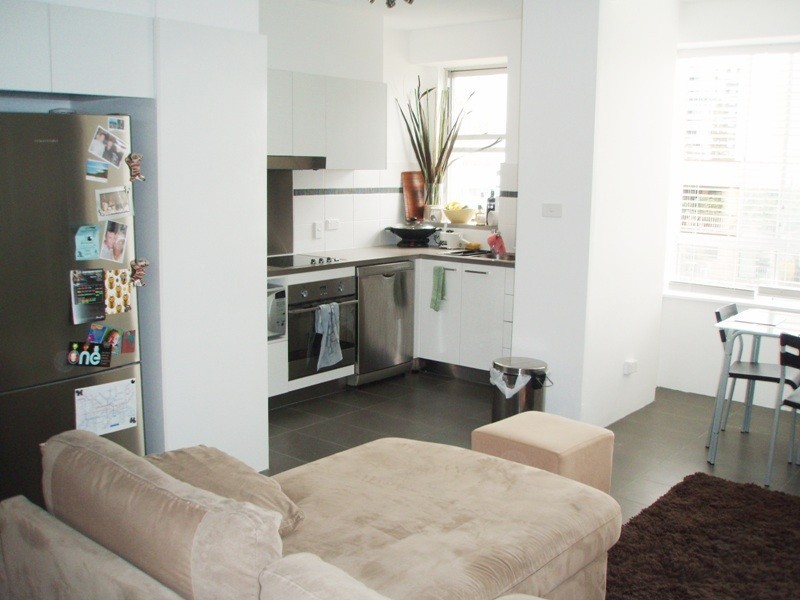 15 Pacific Street, Main Beach QLD 4217