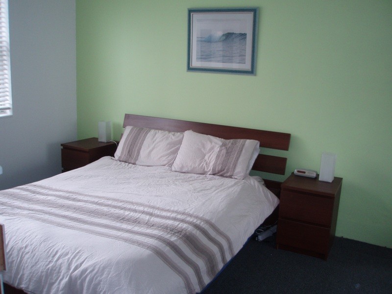 15 Pacific Street, Main Beach QLD 4217