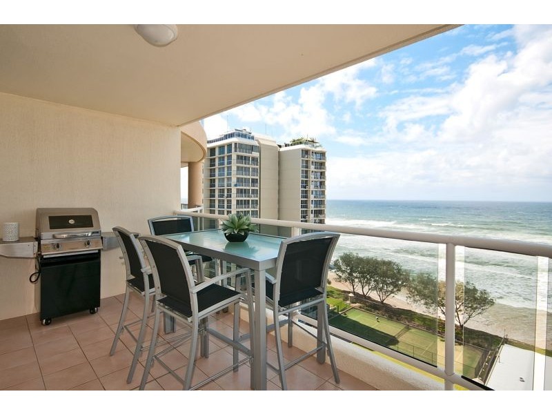 59 Pacific Street, Main Beach QLD 4217