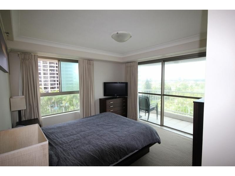 15/20 Cronin Avenue, Main Beach QLD 4217