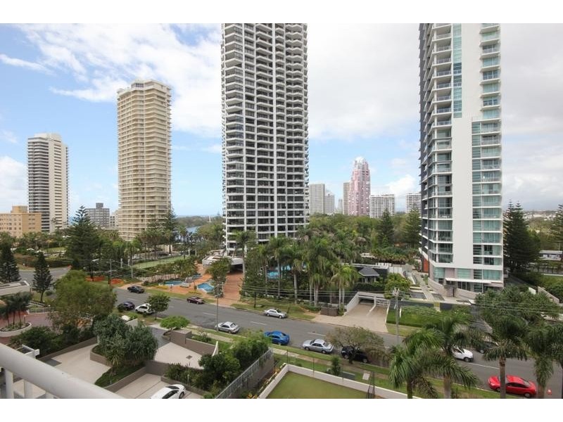 15/20 Cronin Avenue, Main Beach QLD 4217