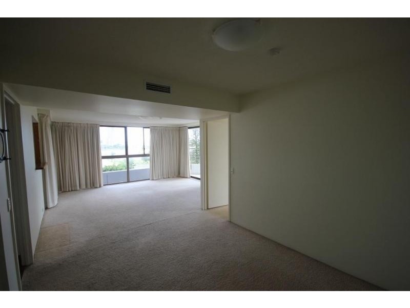 3652 Main Parade, Main Beach QLD 4217