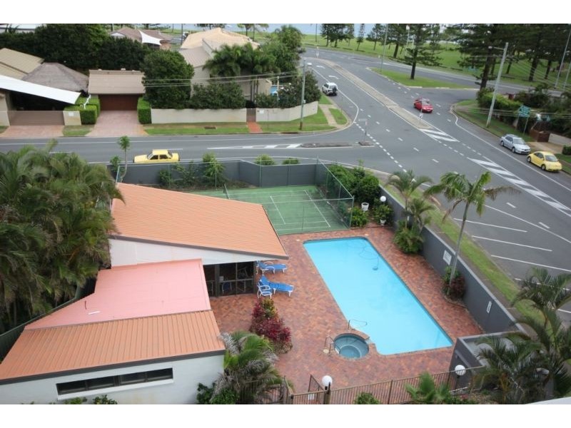 3652 Main Parade, Main Beach QLD 4217