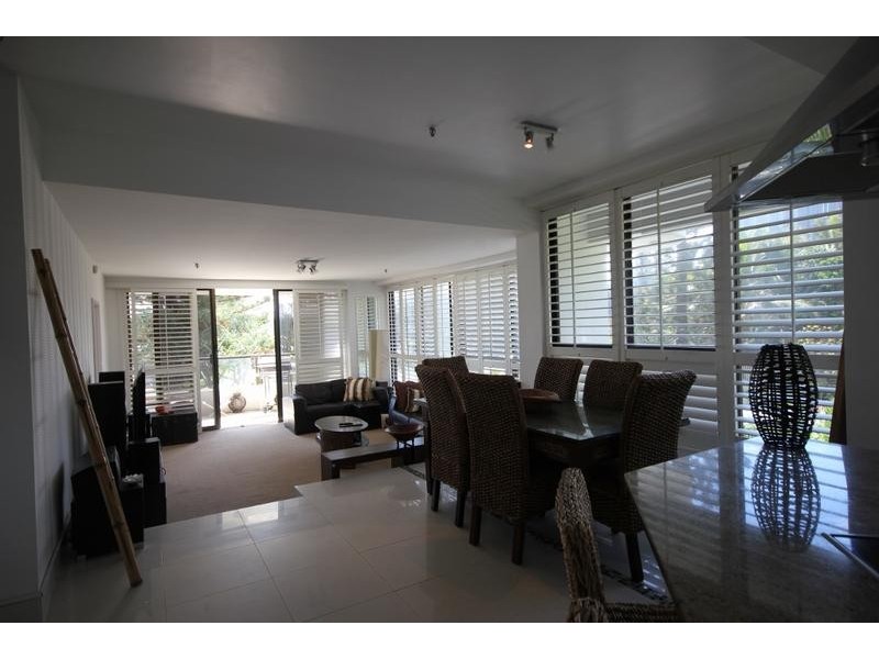 3/14 Macarthur Parade, Main Beach QLD 4217