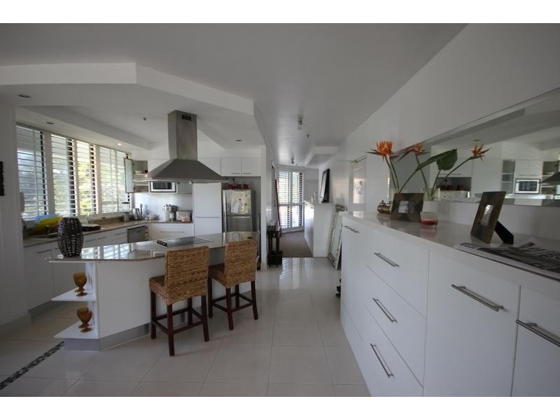 3/14 Macarthur Parade, Main Beach QLD 4217