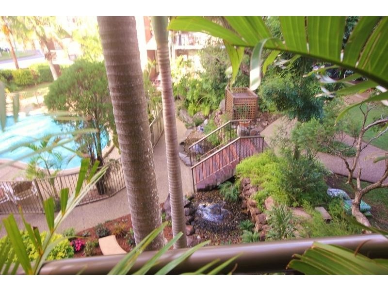 4/3642 Main Beach Parade, Main Beach QLD 4217