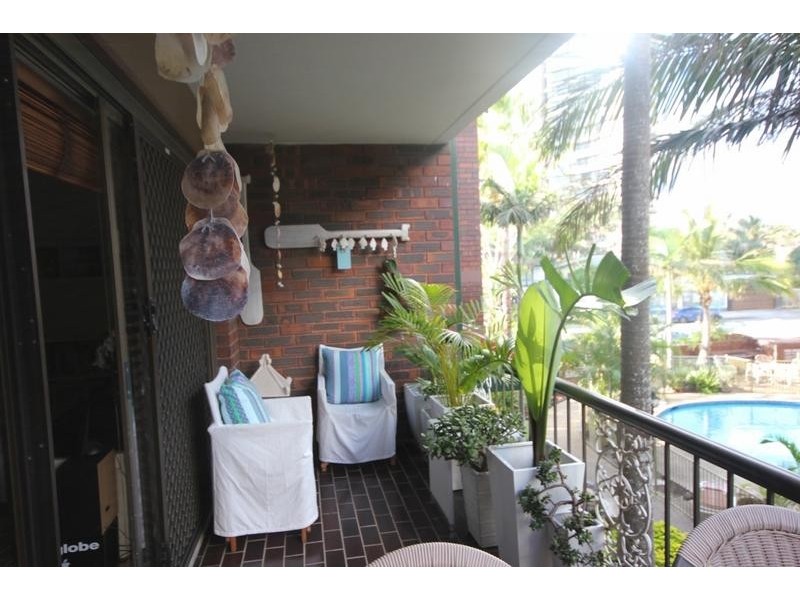 4/3642 Main Beach Parade, Main Beach QLD 4217