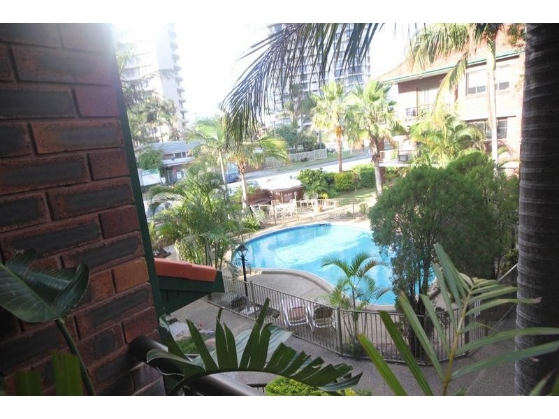 4/3642 Main Beach Parade, Main Beach QLD 4217