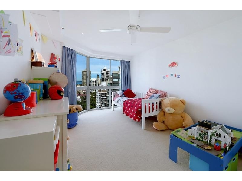 76/11 Hughes Avenue, Main Beach QLD 4217