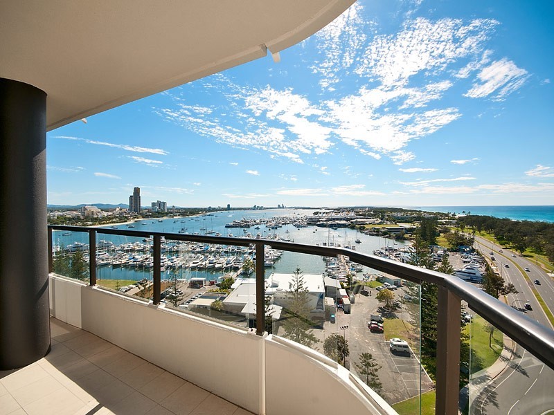 25/14 MacArthur Parade, Main Beach QLD 4217