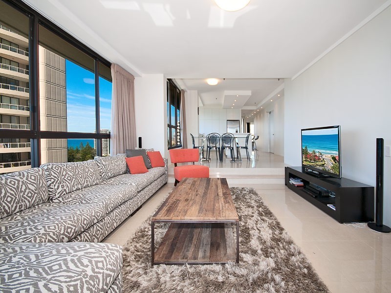 25/14 MacArthur Parade, Main Beach QLD 4217