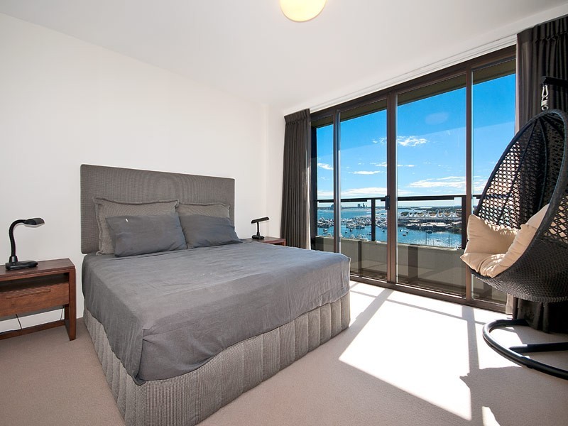 25/14 MacArthur Parade, Main Beach QLD 4217