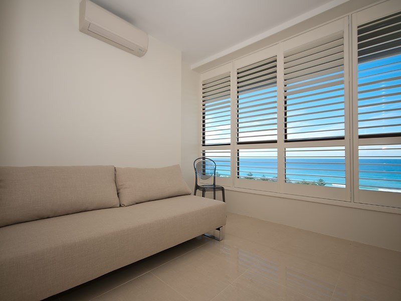 25/14 MacArthur Parade, Main Beach QLD 4217