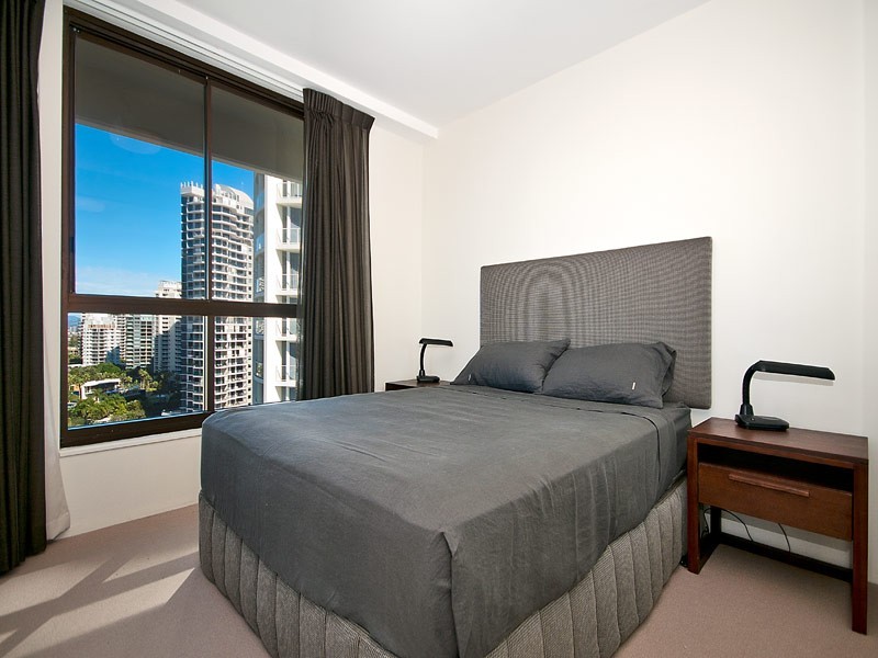25/14 MacArthur Parade, Main Beach QLD 4217