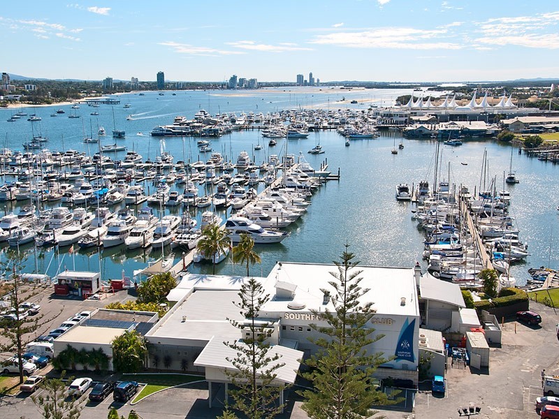 25/14 MacArthur Parade, Main Beach QLD 4217