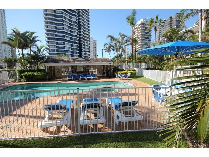 21/1 Cronin Avenue, Main Beach QLD 4217
