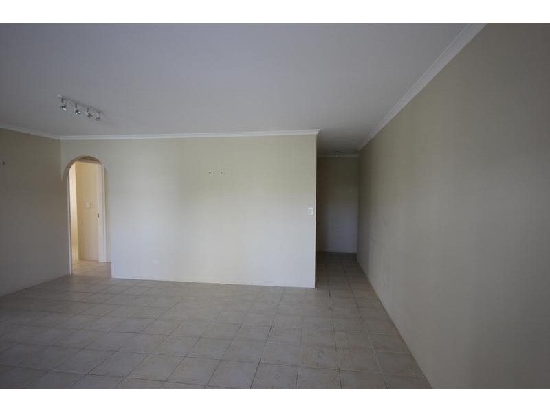 21/1 Cronin Avenue, Main Beach QLD 4217