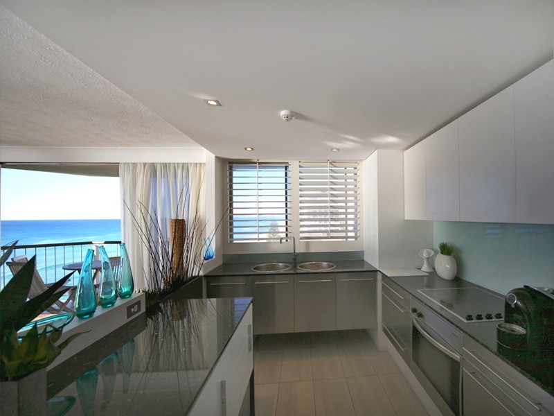 Main Beach QLD 4217