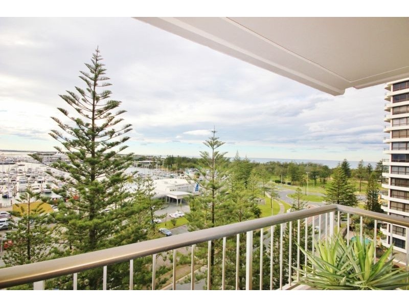 18 MacArthur Parade, Main Beach QLD 4217