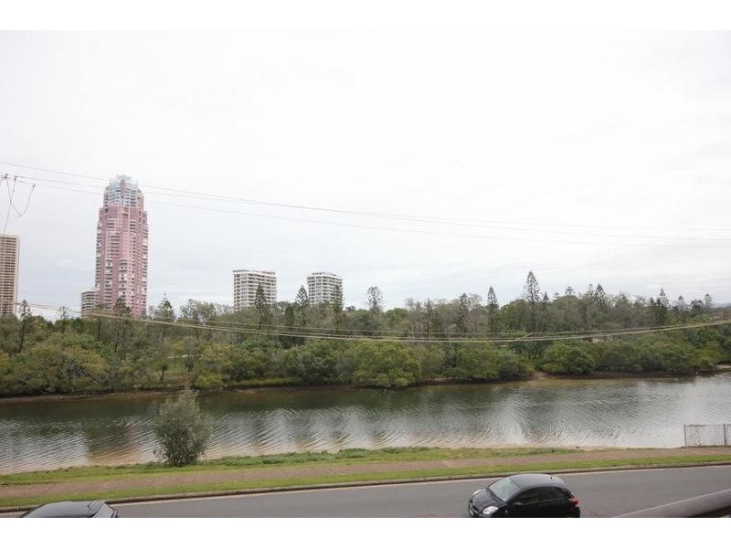 5/1A Pacific Street, Main Beach QLD 4217
