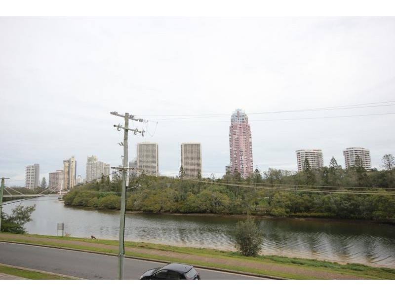 5/1A Pacific Street, Main Beach QLD 4217