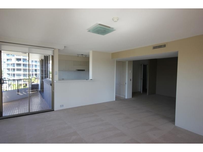 9/3652 Main Beach Parade, Main Beach QLD 4217