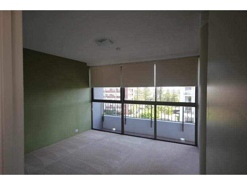 9/3652 Main Beach Parade, Main Beach QLD 4217