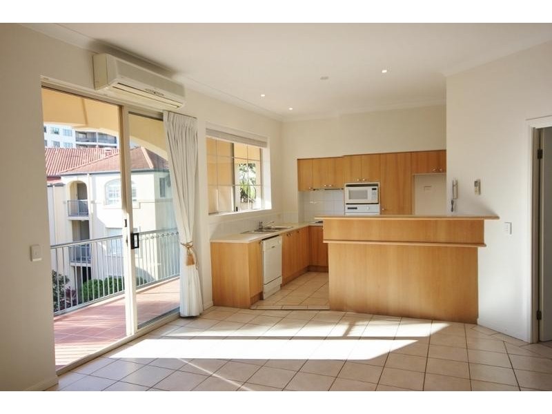 24/34-28 Woodroffe Avenue, Main Beach QLD 4217