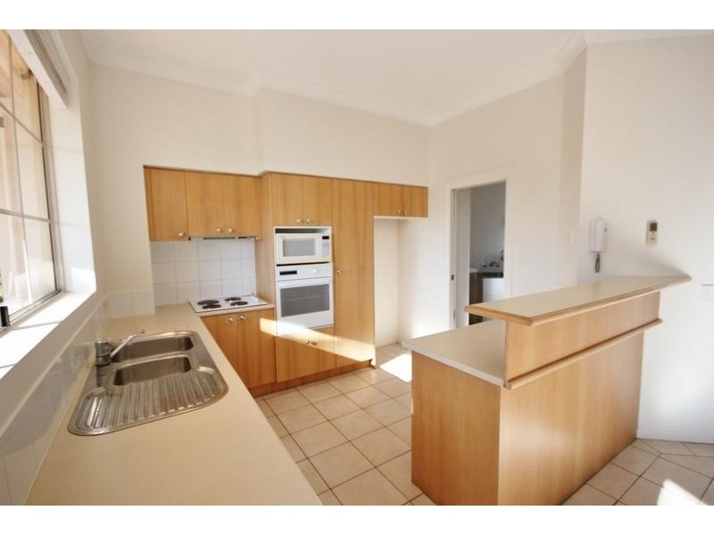 24/34-28 Woodroffe Avenue, Main Beach QLD 4217